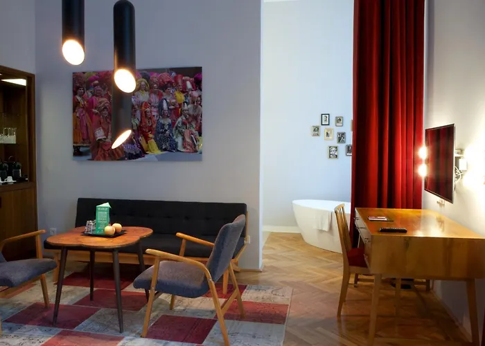 Small Luxury Altstadt Готель 4*