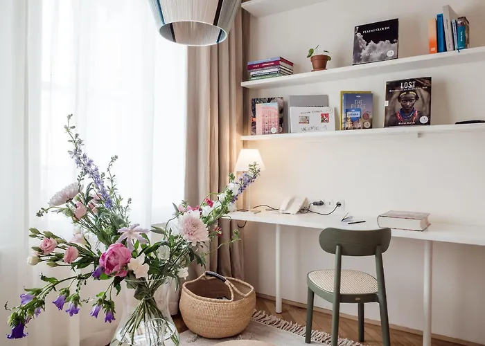 Ξενοδοχείο Small Luxury Altstadt 4*