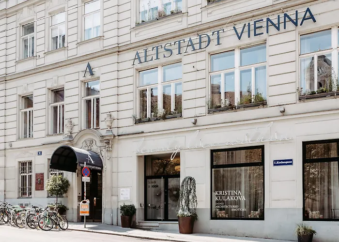 Small Luxury Altstadt 4* Відень