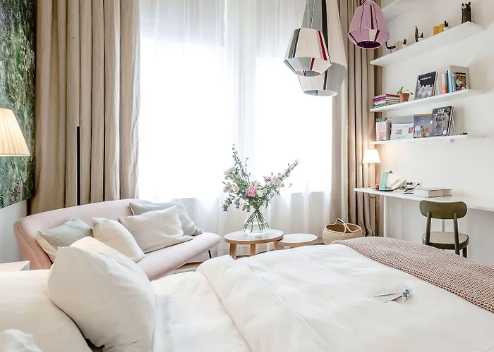 Small Luxury Altstadt Ξενοδοχείο 4*