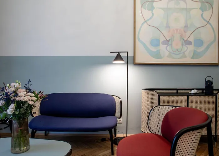 Small Luxury Altstadt 4* Відень